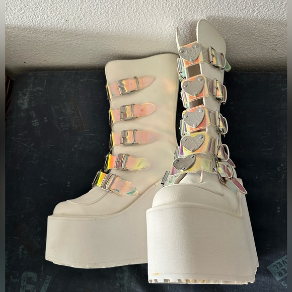 Demonia dolls kills white 5 strap platform boots size 8 - Picture 7 of 7